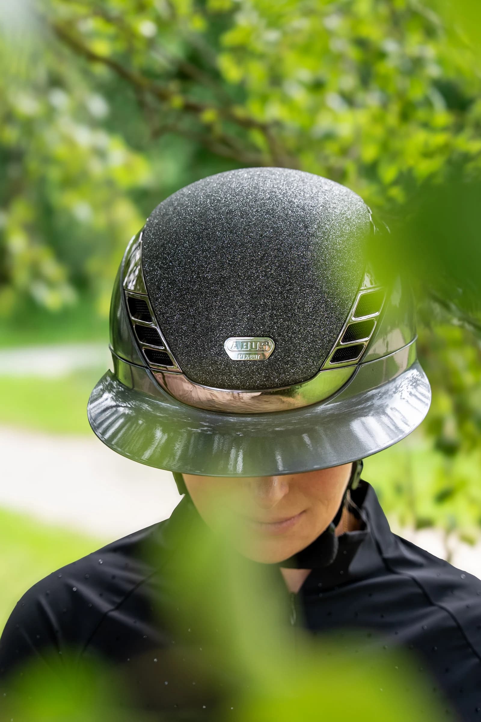 ABUS Equestrian - Titan Glam Shiny Details